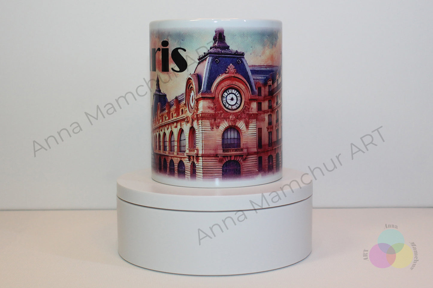 Tasse avec le Musée d’Orsay en style aquarelle — Paris | Design artistique d’Anna Mamchur — 005PAA01M